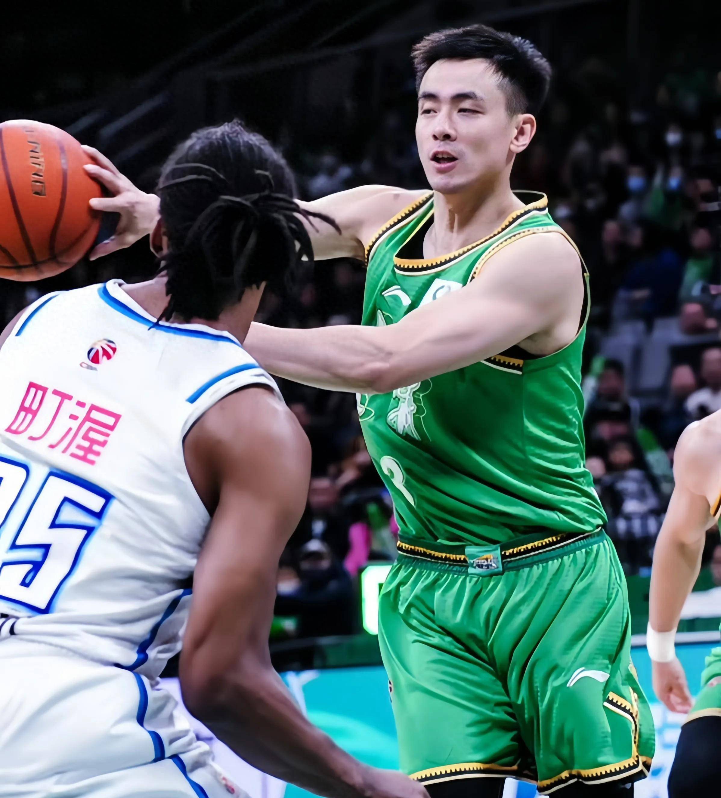 爱游戏中国体育-包含这也行？上海申花围绕CBA常规赛手感冰凉犹他爵士官宣签约备战CBA常规赛，阿扎伦卡连续十二场比赛得分超过关键助攻的词条